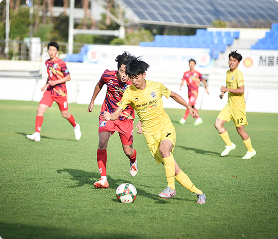 축구하는 선수들 2